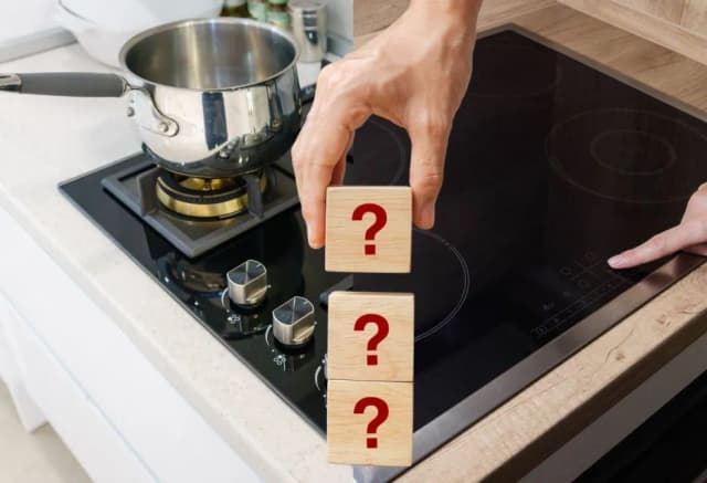 Kuchnia gazowa czy indukcja – co wybrać, aby zaoszczędzić i gotować bezpiecznie?