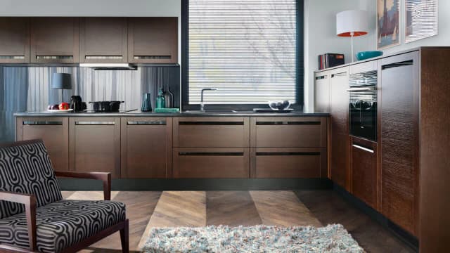 Jak zabudować okno w kuchni, by maksymalnie wykorzystać przestrzeń Jak zabudować okno w kuchni, by maksymalnie wykorzystać przestrzeń