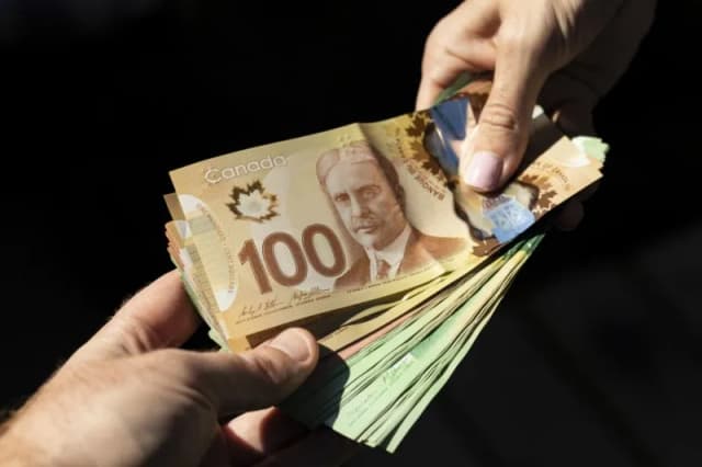 Ile zarabia dekarz w Kanadzie? Odkryj zaskakujące wynagrodzenia